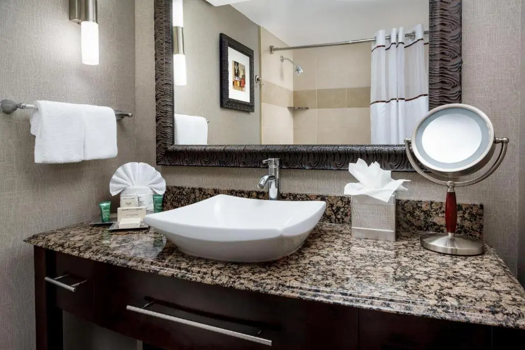 Hilton Charlotte University Place - Chambres