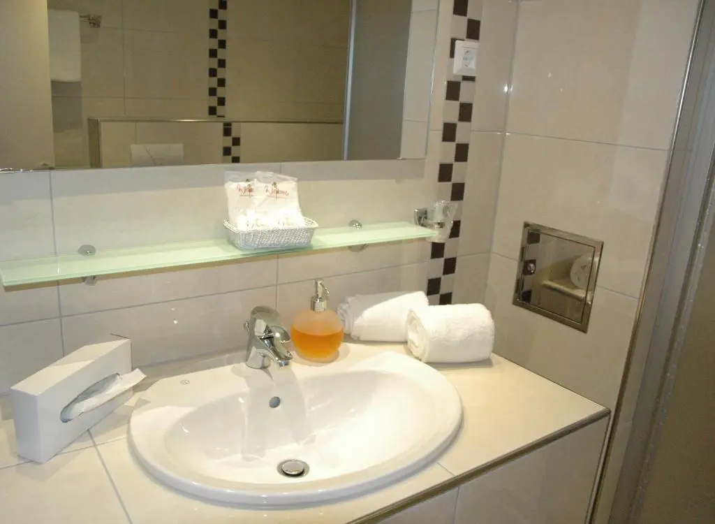 Caravelle Hotel im Park - Chambres