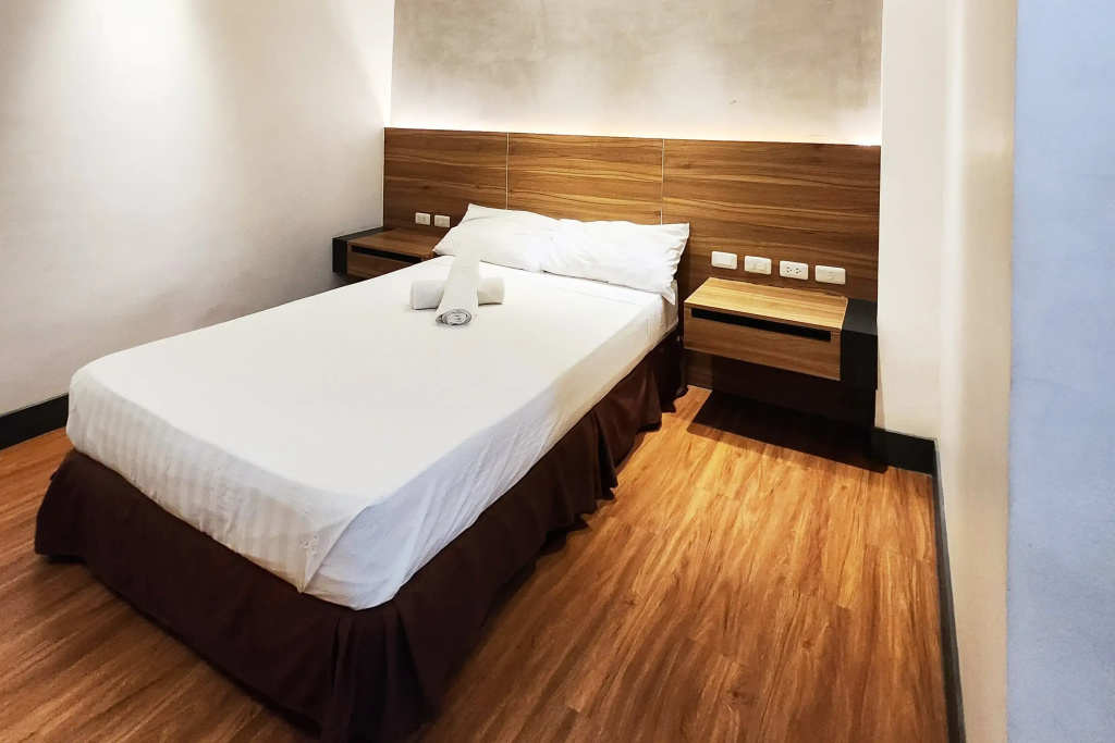 Standard Double room (full double bed)