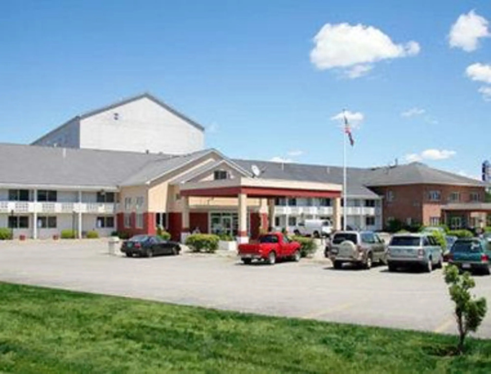 Days Hotel by Wyndham Methuen MA Conference Center