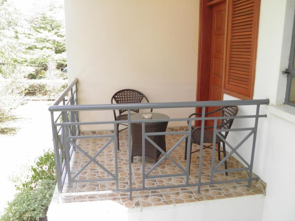 Balcony & Terrace