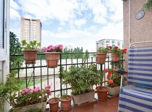 Bright Apartment Close To Congress Center & Port