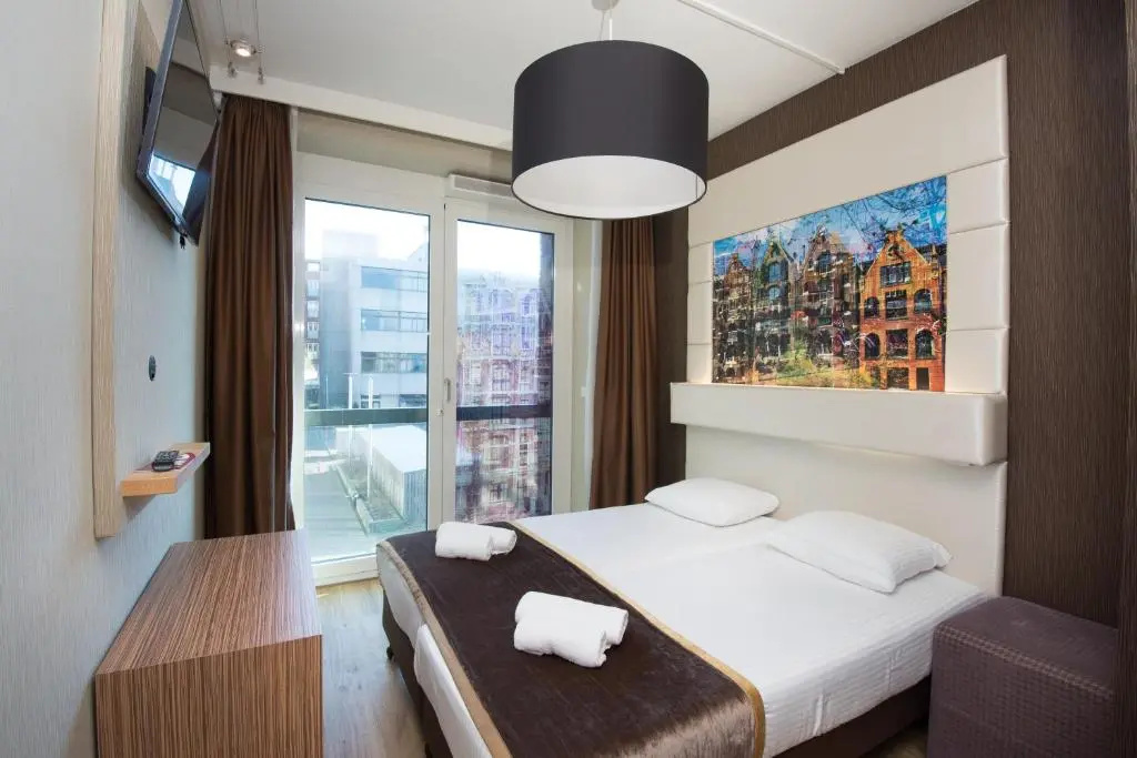Balcony & Terrace