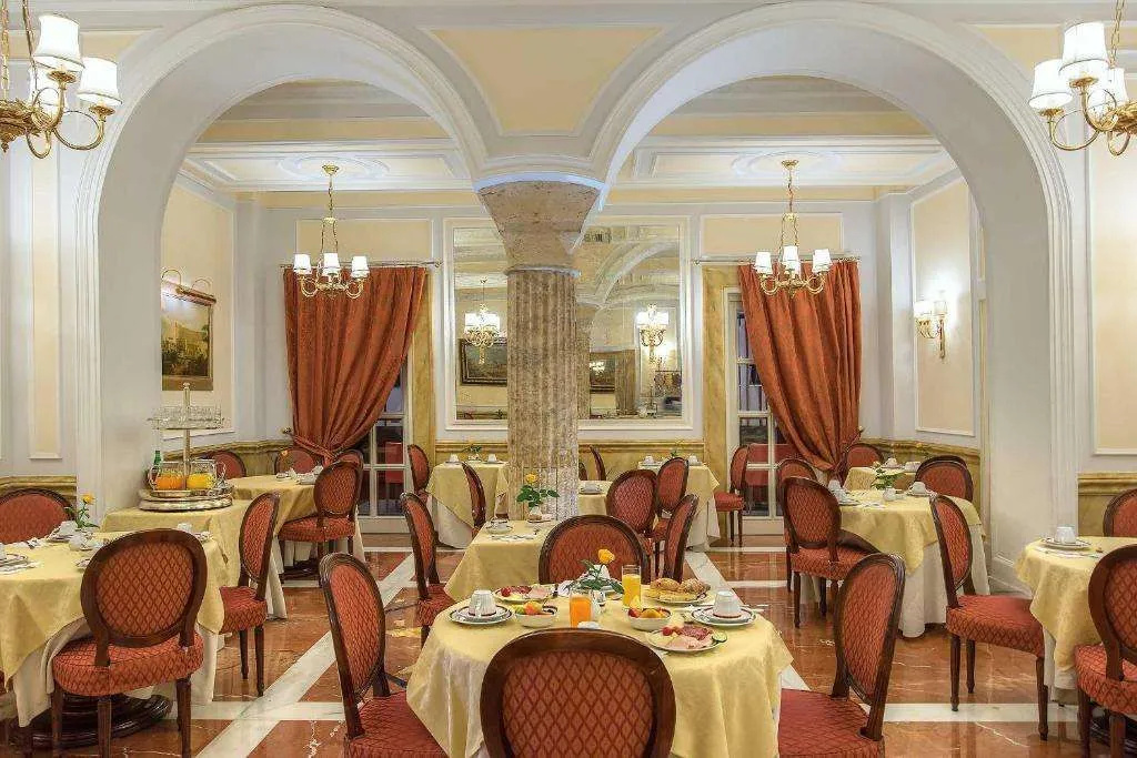 Hotel photo 11