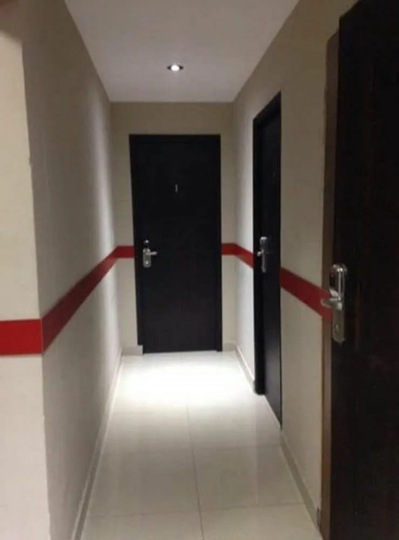 gallery_image_hidden_8