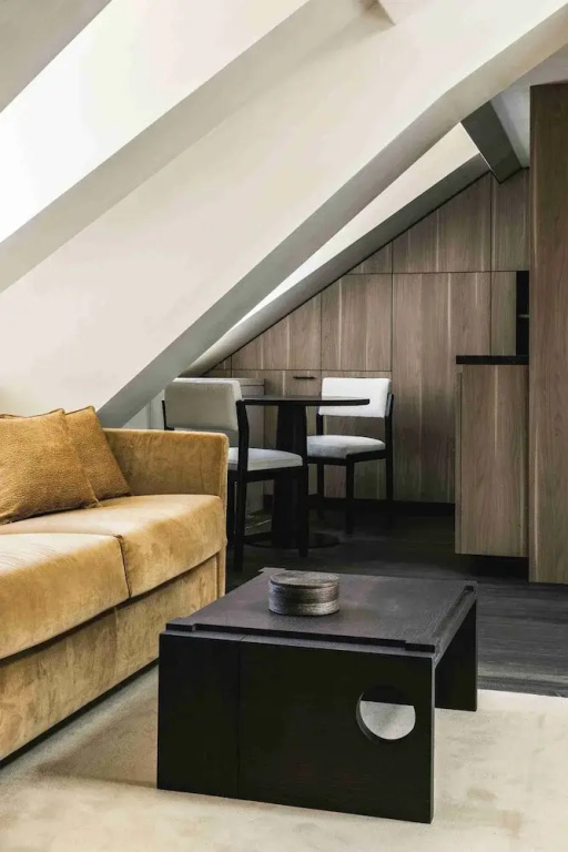 Mondovi Luxury Suites 34
