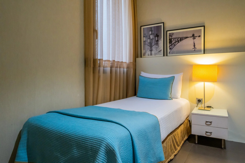Отель Hotel Constanza в Барселоне