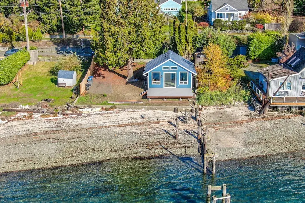 Manette Waterfront: Kayak the Bay & Walk to Town!