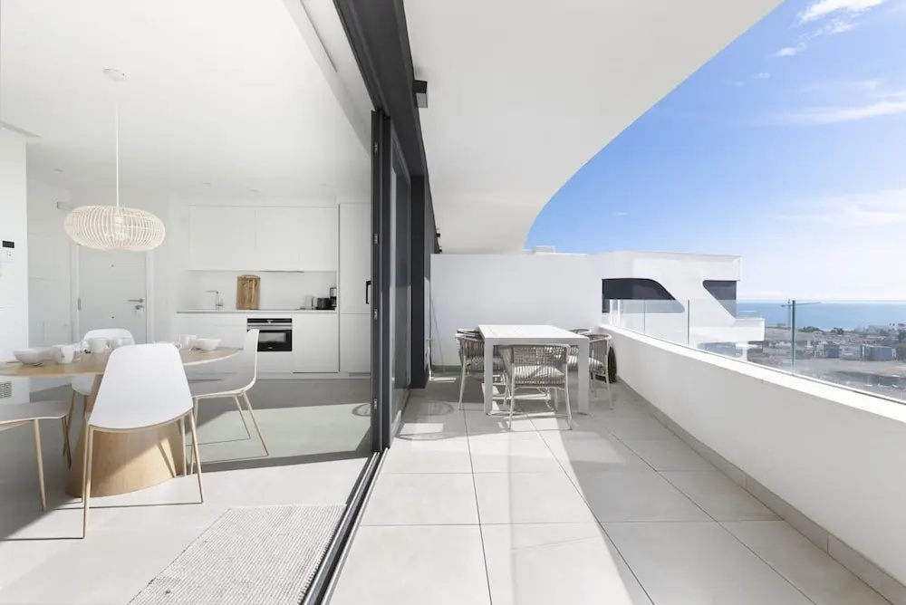 Elegant Luxury Suite With Terrace in Higueron