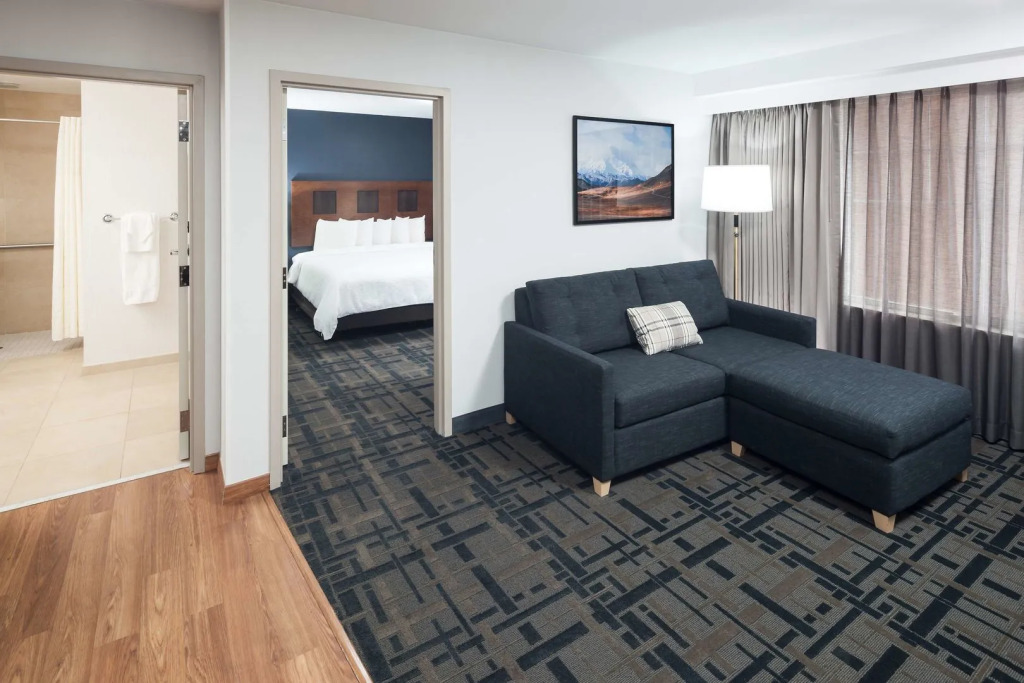 Embassy Suites Anchorage — фото 4