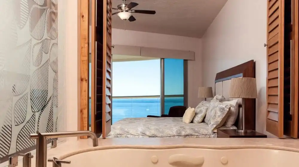 3 Bedrooms Condo Playa Blanca #1 Condo — фото 3