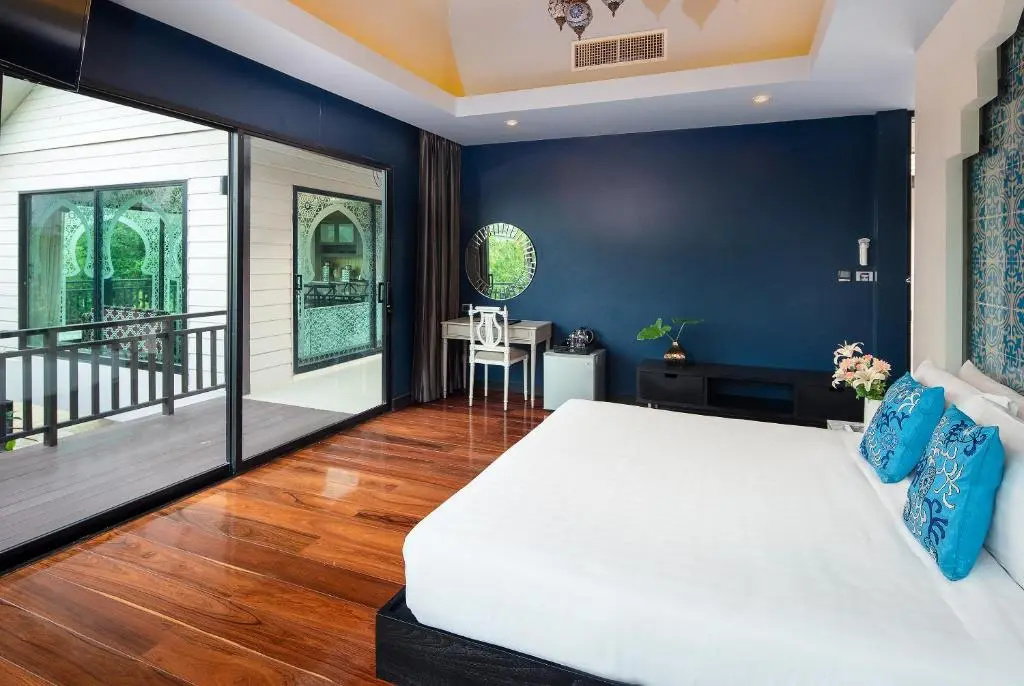 2 Bedrooms Sea (Baan Talay) House