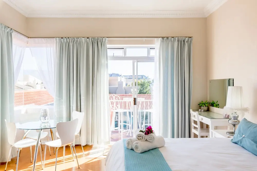 Deluxe Suite with balcony
