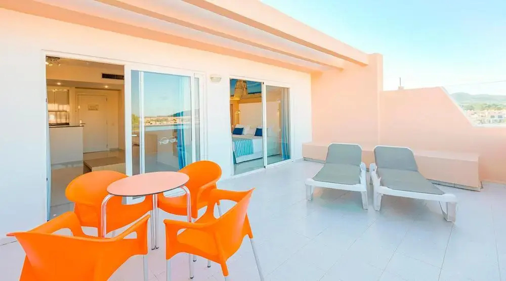 Sirenis Seaview Country Club - Général