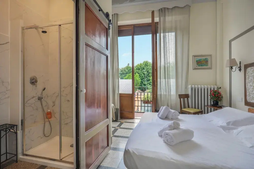 Economy room