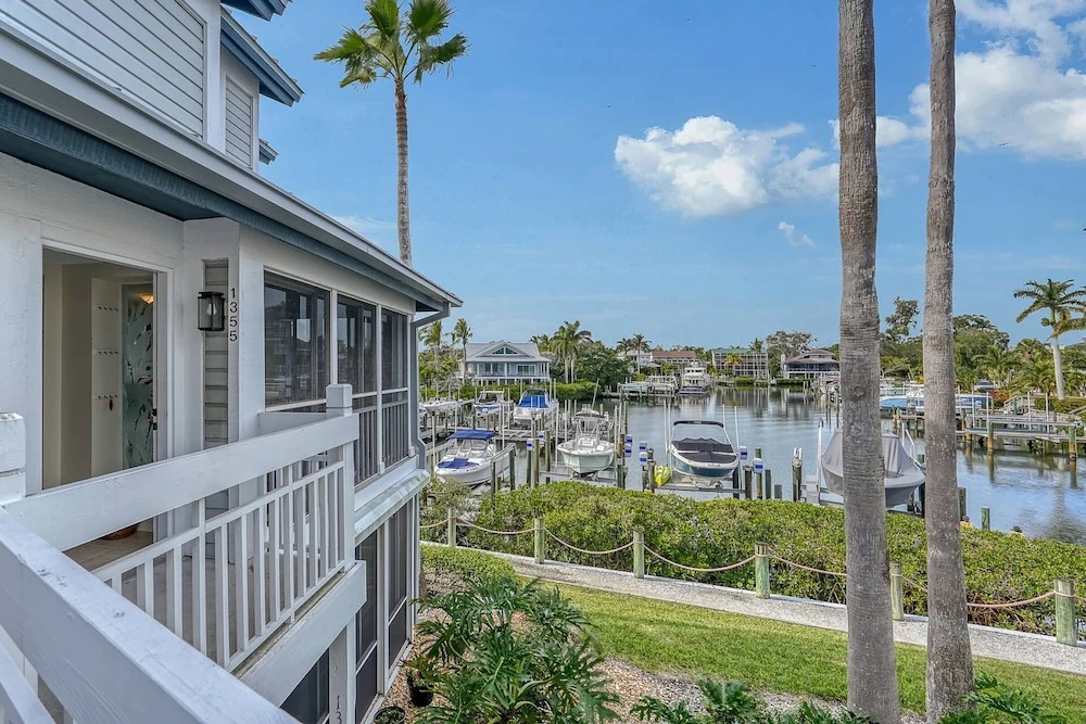 Siesta Bayside With Bay/dock Views