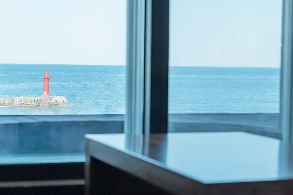 Deluxe Double room with sea view (full double bed)