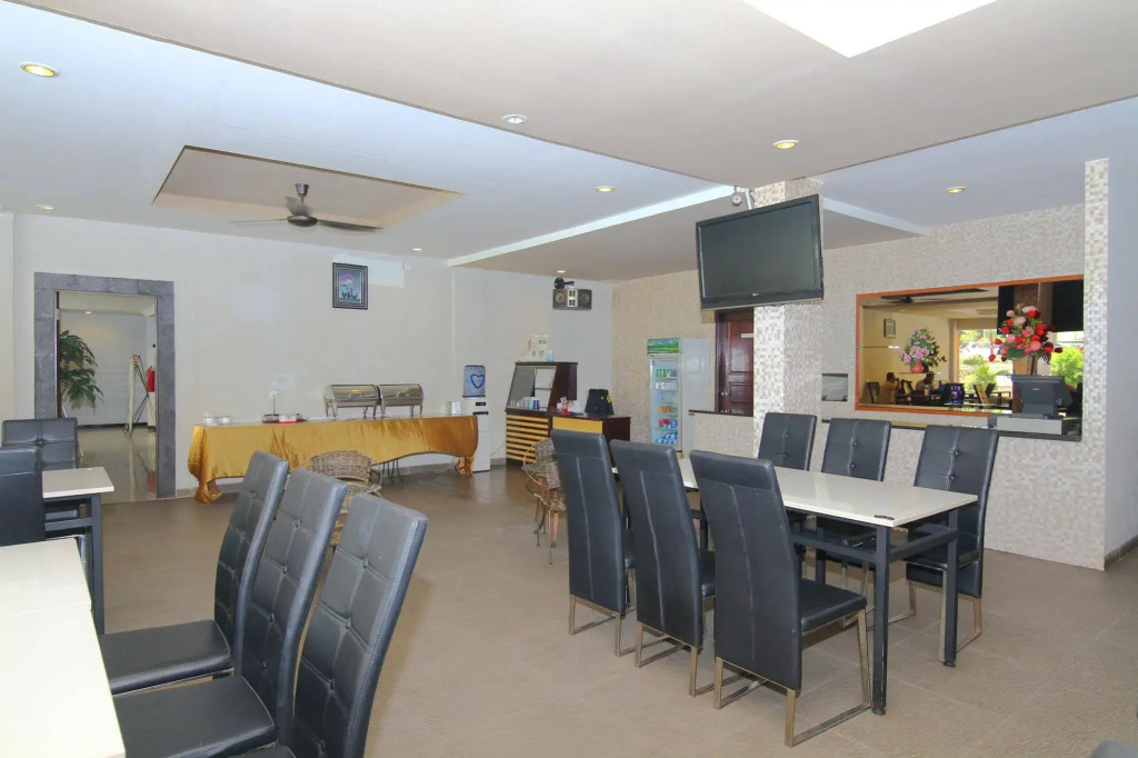Hotel photo 12