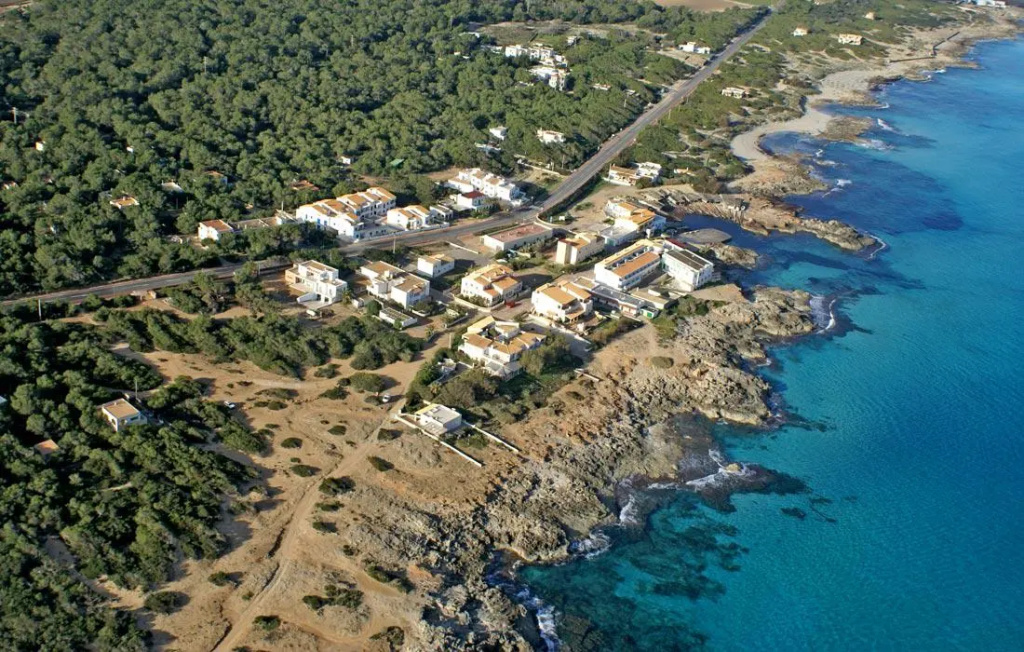 Beach & Waterfront