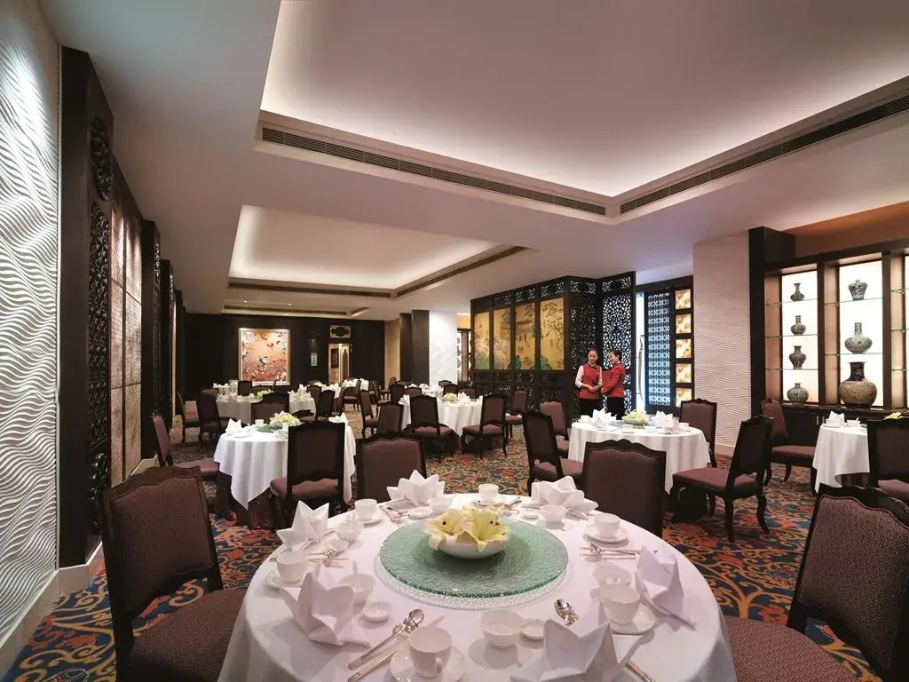 Shangri La Hotel Huhhot - фото 12