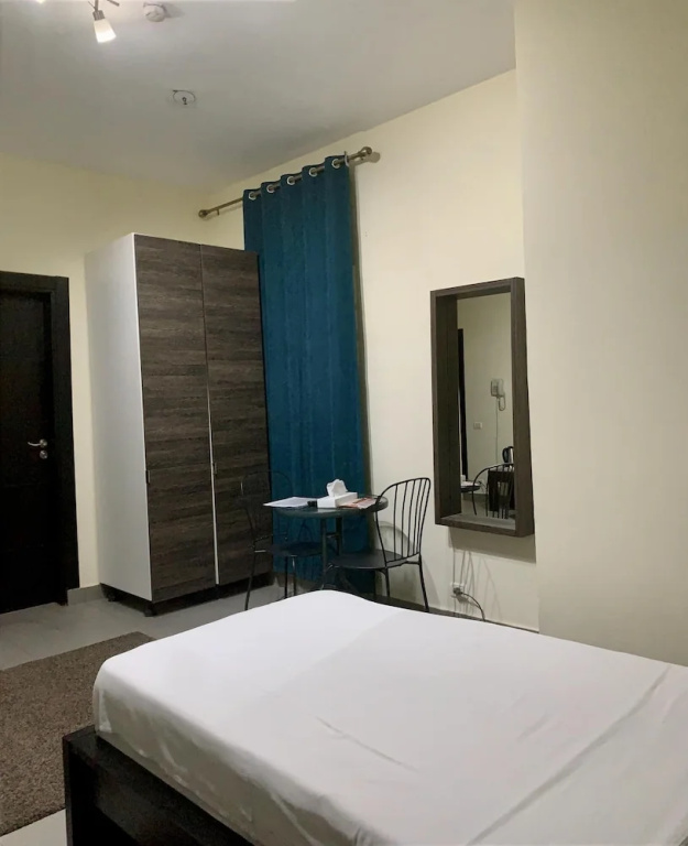 Deluxe Double room with city view (full double bed)