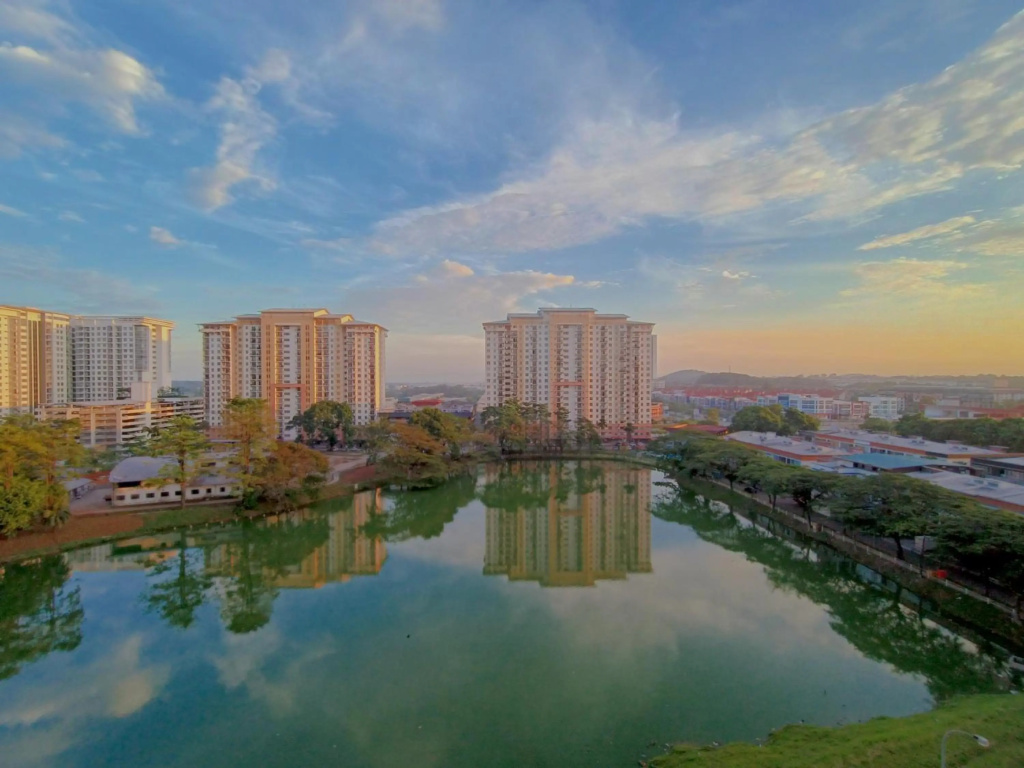 B1 -Lake View- Free Netflix 100Mb WiFi - 5mins to Mount Austin IKEA, AEON, Toopen 1-5Pax
