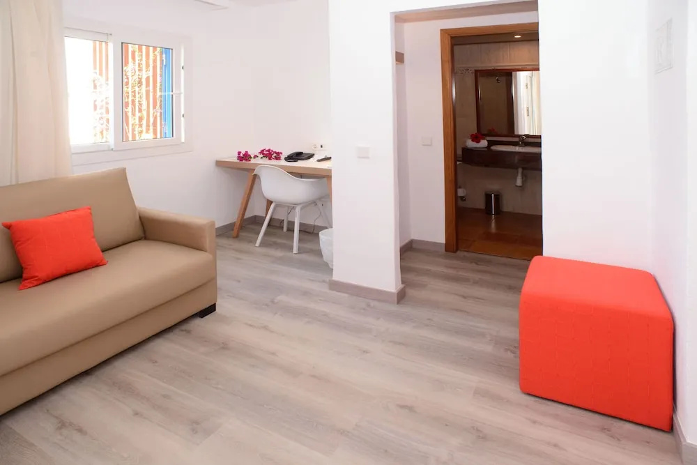 Cala Llenya Resort Ibiza - Hotel - Chambres