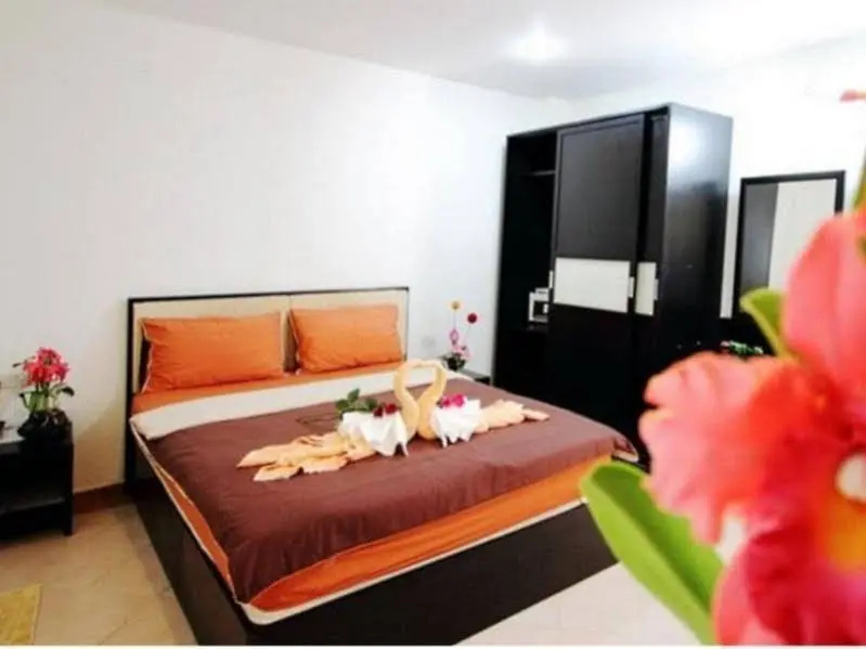 Cherry Budget Hostel