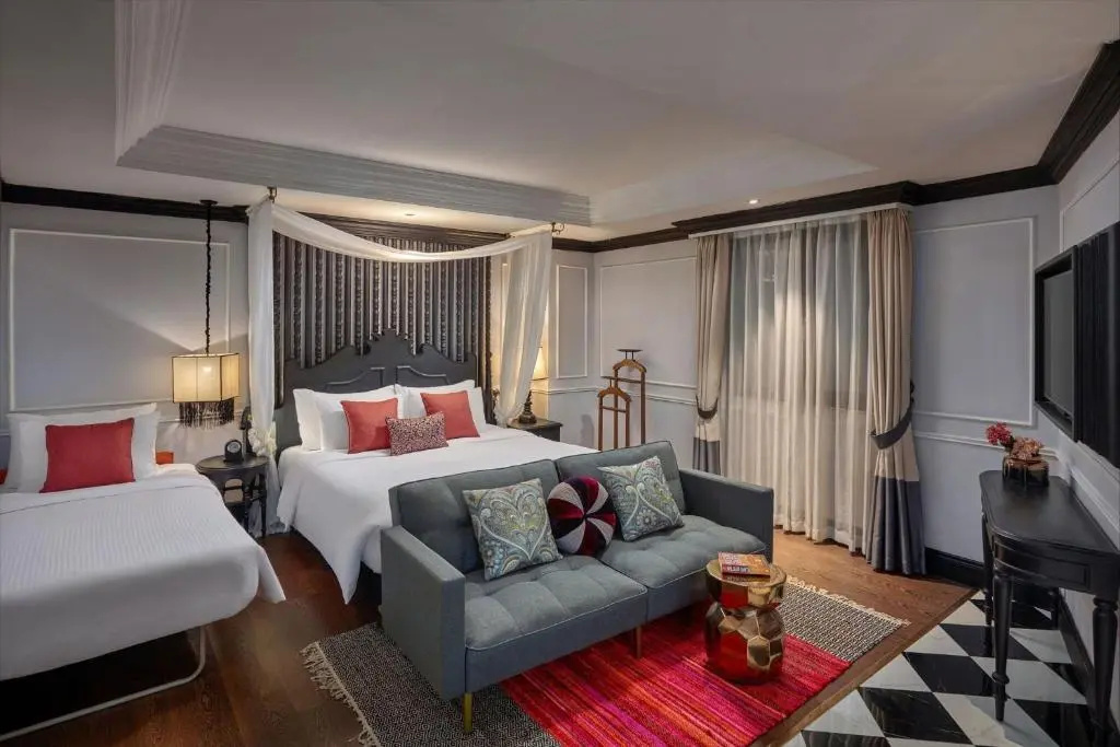 Standard Triple room with balcony