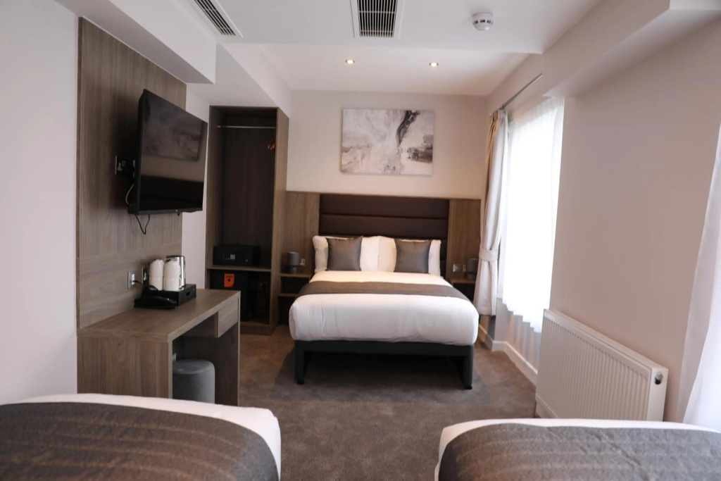 Отель Reem Hotel в Лондоне