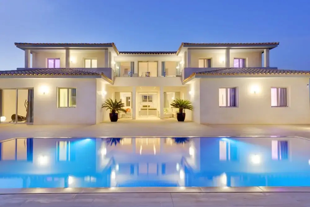 Villa in Mallorca With Private Pool & Jacuzzi