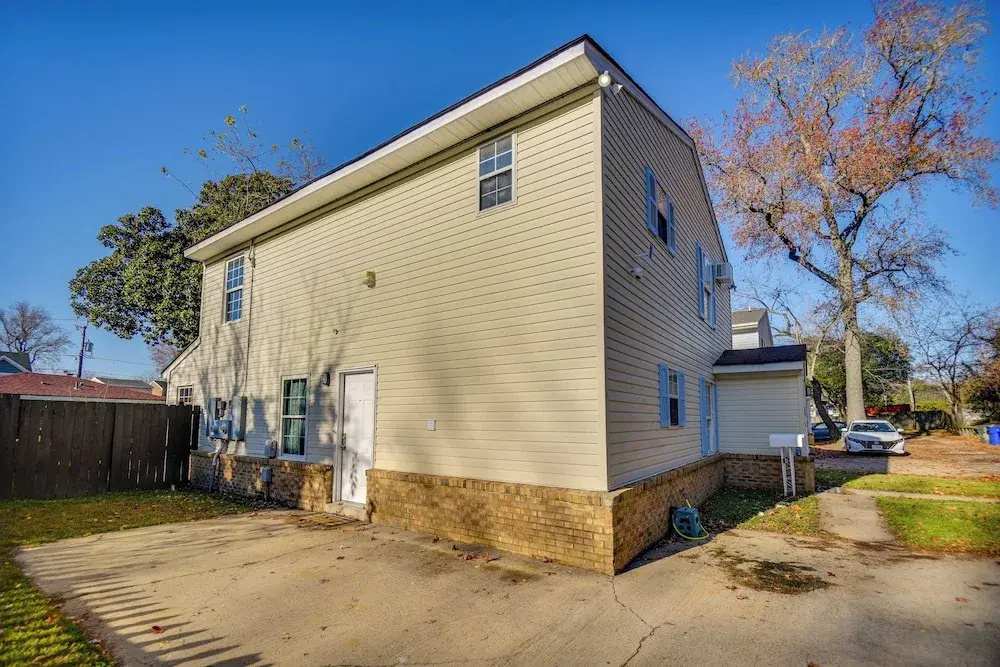 Explore & Relax! Norfolk Duplex < 1 Mi to Beach