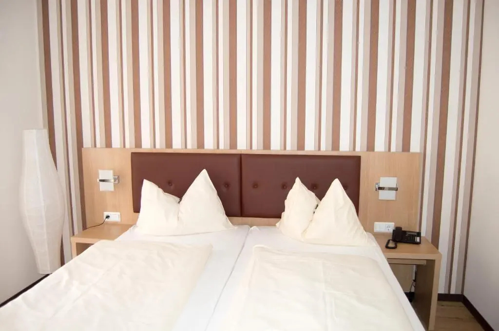 Hotel Restaurant Zum Schwan - Chambres