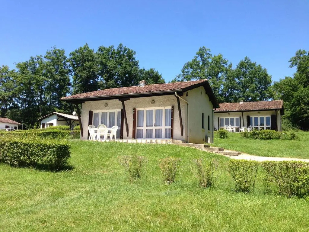2 Bedrooms Cottage