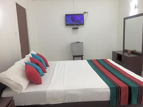 Oruthota Chalets