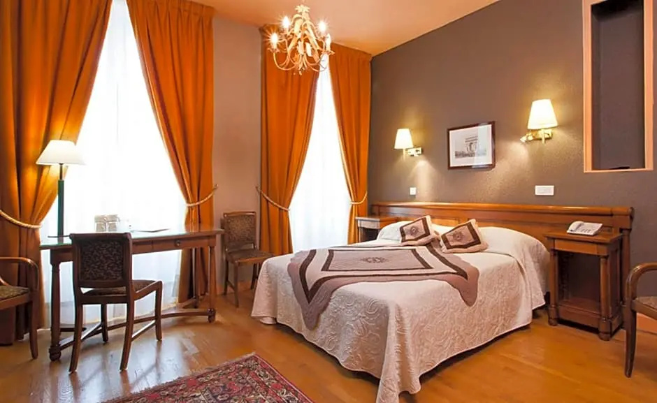Hotel du Palais Bourbon 47