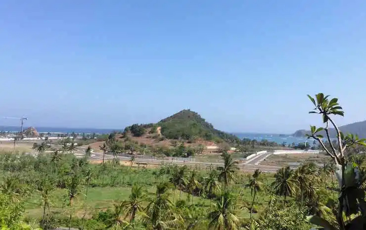 Beach & Waterfront