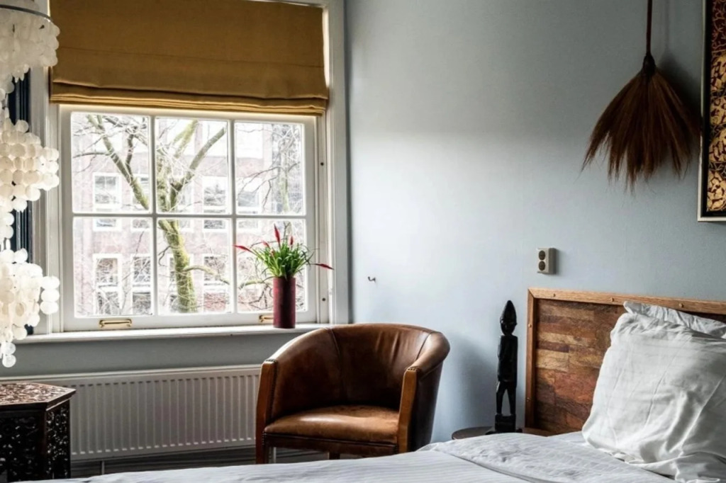 Rosalia's Inn Upstairs by null