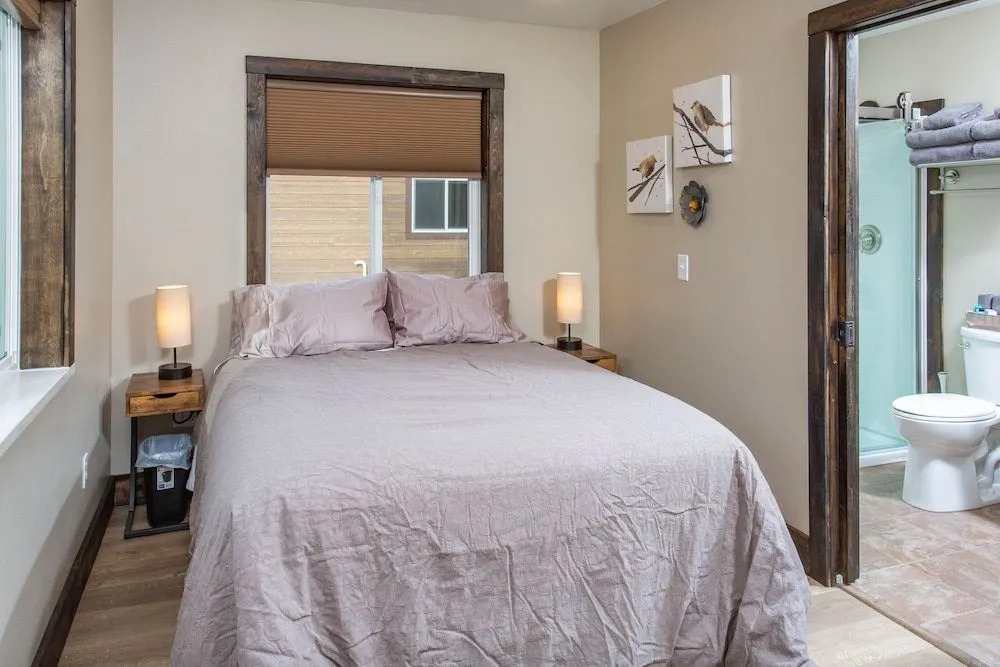 Alaska Backcountry Cottages by null