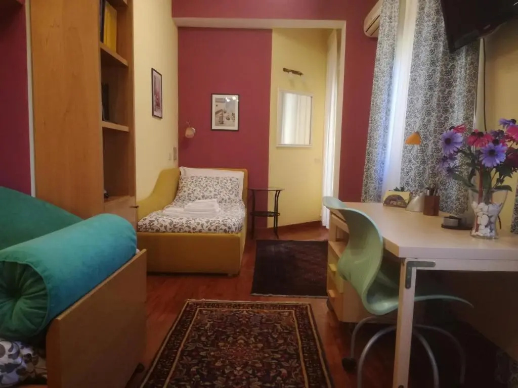 Economy room