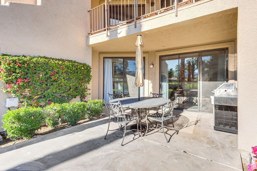 Golf Course View + Resort Perks: Palm Desert Gem!