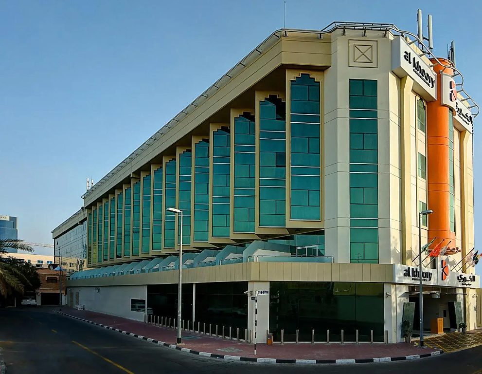 Al Khoory Executive Hotel — фото