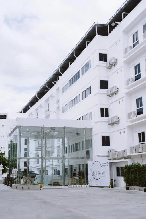 The White Hotel By Charoensri (SHA Extra Plus) - фото 10