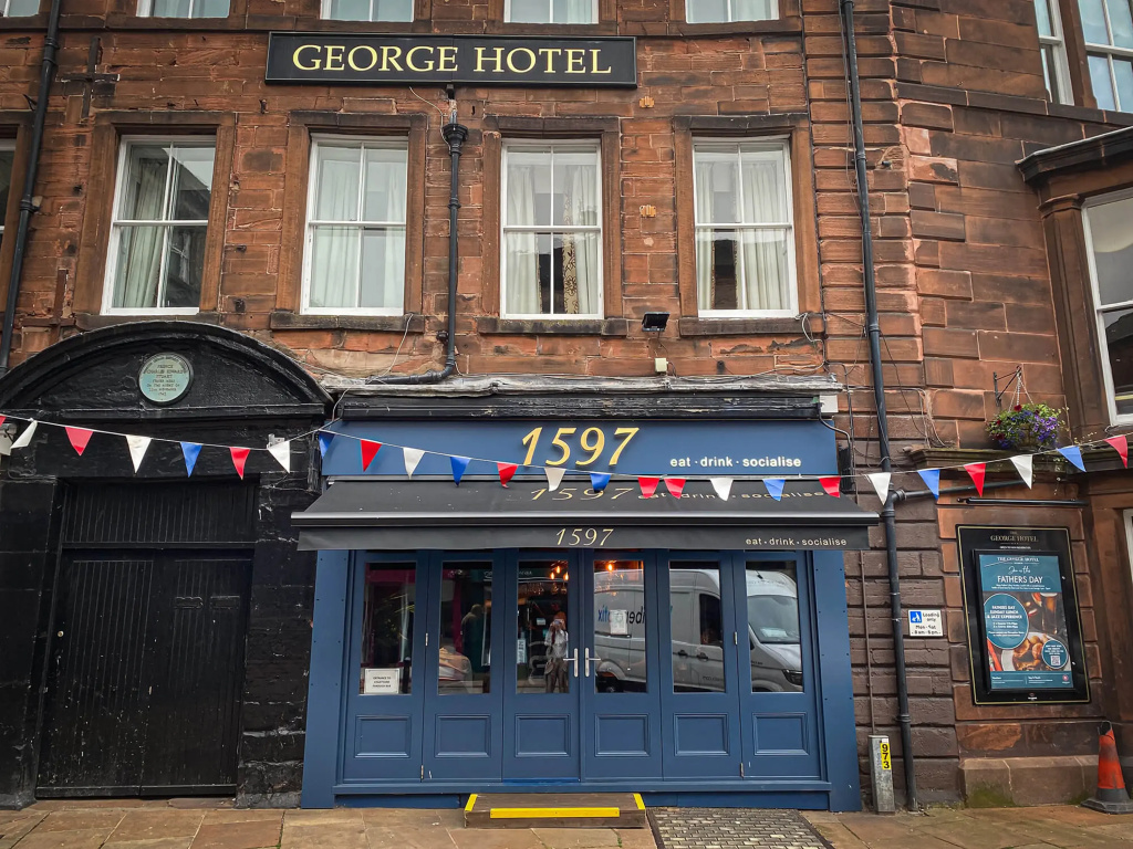 The George Hotel