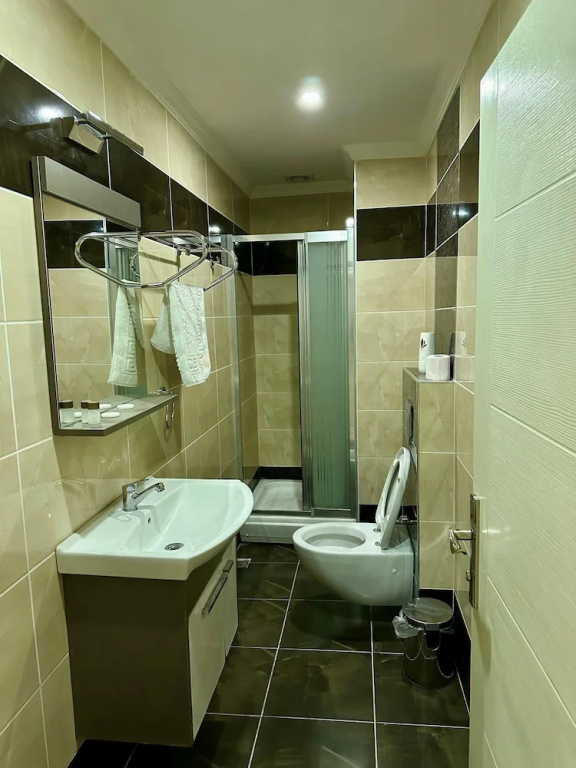 Economy room