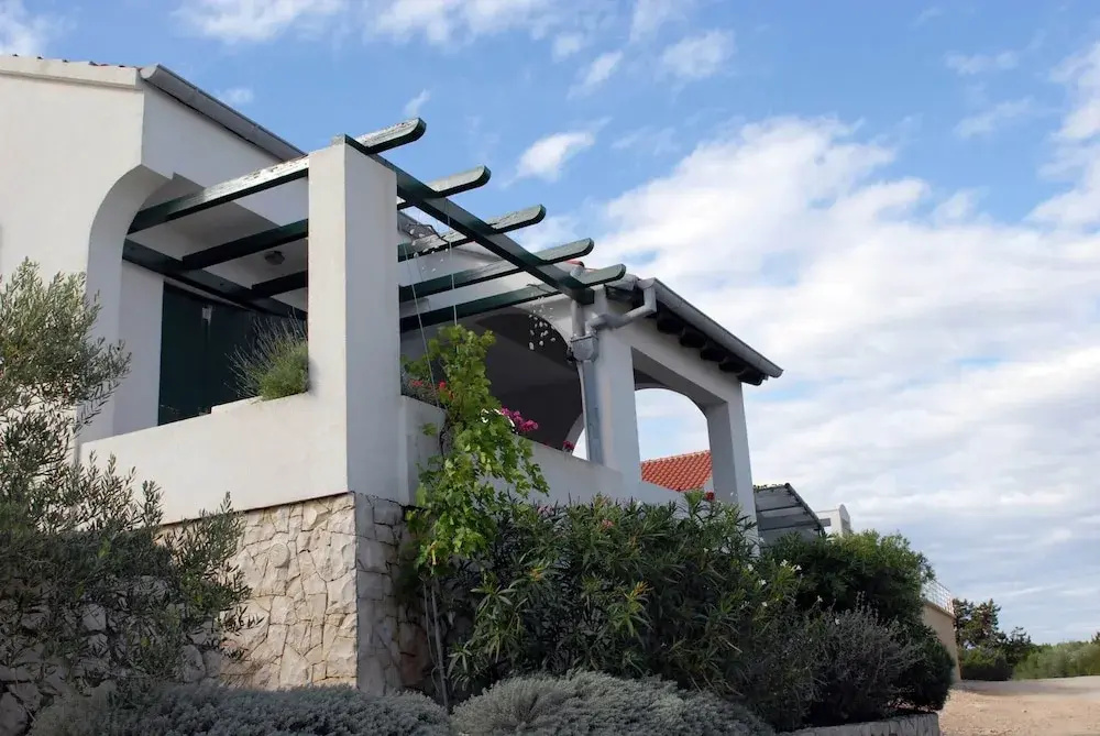 Holiday Home in Veli Rat Near Saharun