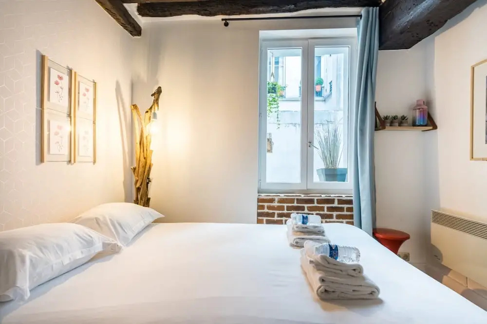 Voir la photo 3 — Chic Apartment With Patio - 2br/6p - Le Marais