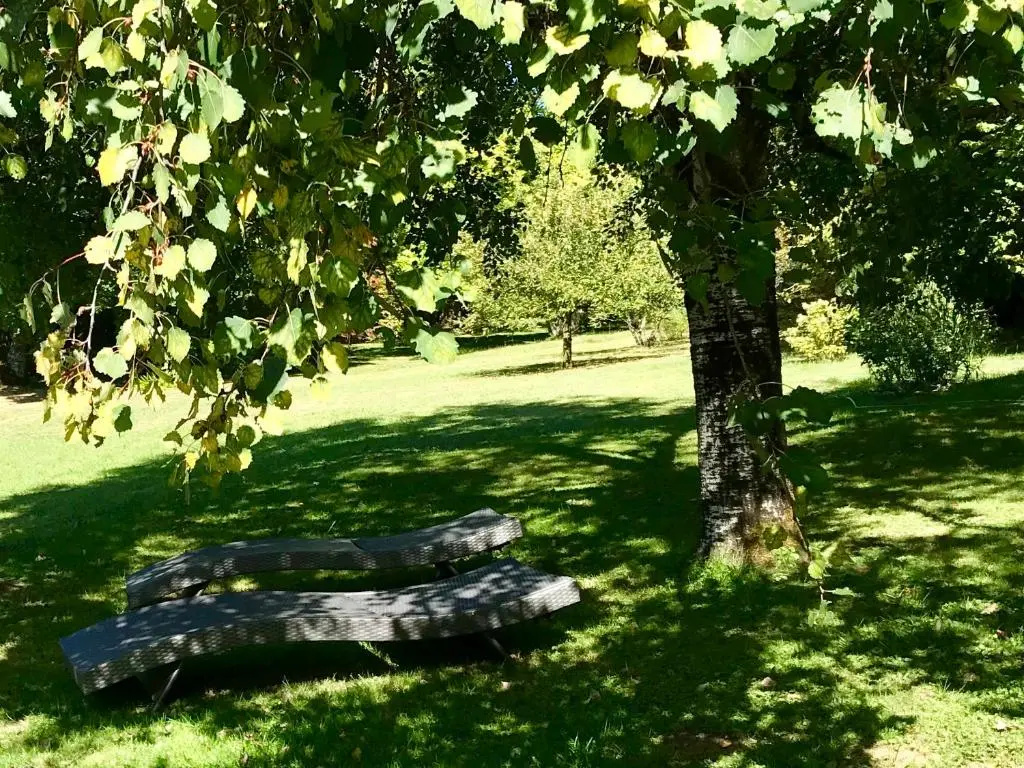 Standard Double room with garden view (full double bed)