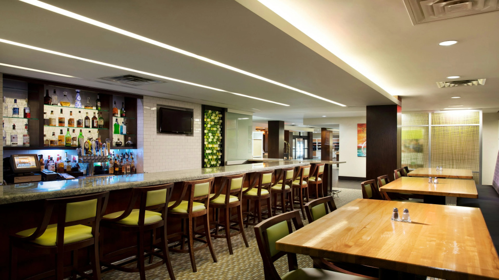 Holiday Inn Clark - Newark Area by IHG - Général