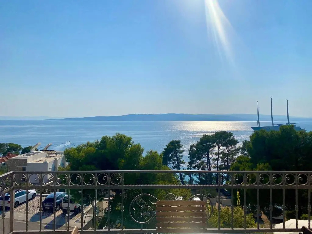 Studio with balcony and with sea view